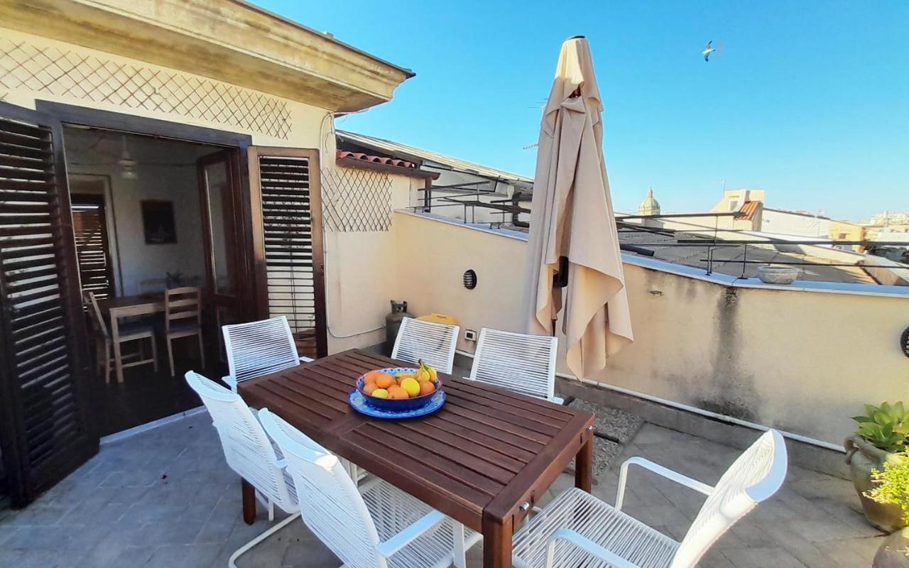 Terrace With View Attic In Old Town Ballarhome ปาแลร์โม ภายนอก รูปภาพ